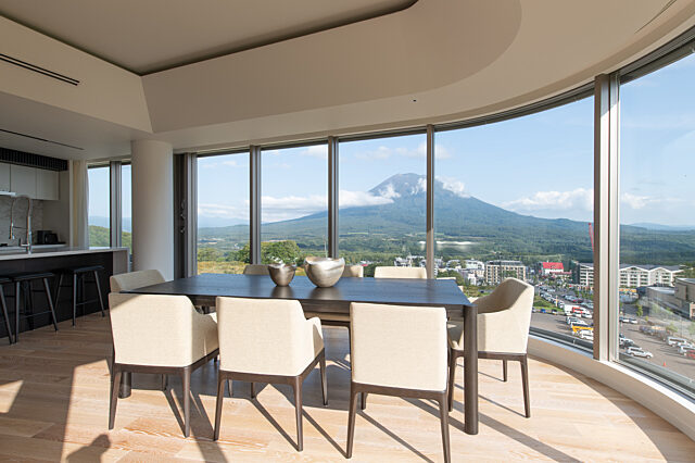 Skye Niseko 4 Bedroom Interior Living Room Low Res 1